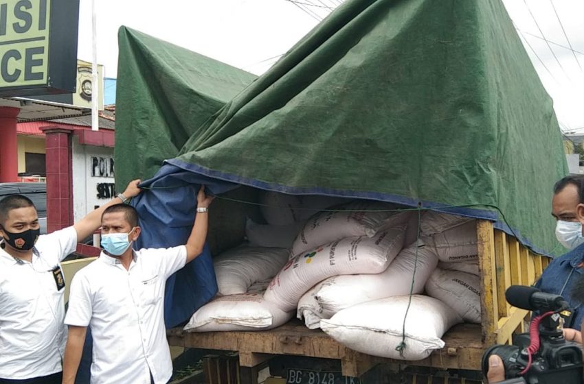  Truk Muatan Pupuk Pusri Dilarikan Kernet