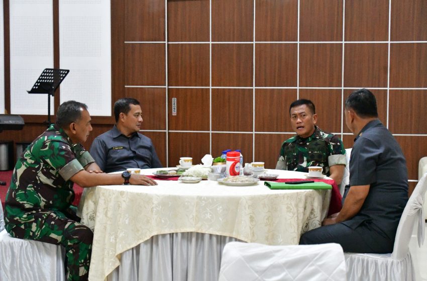  Pangdam II/Sriwijaya Terima Kunjungan Silaturahmi Ketua Pengurus YKEP