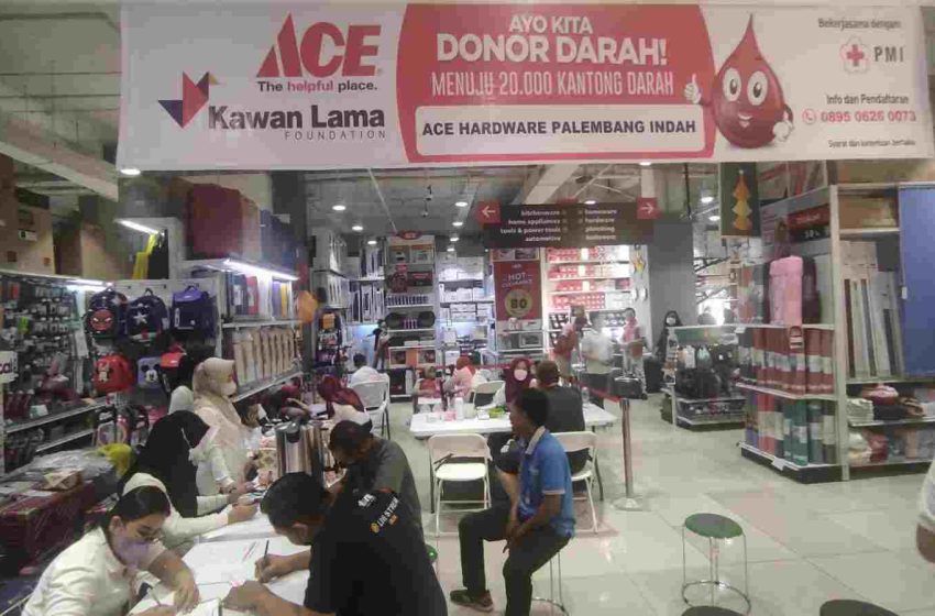  ACE dan PMI Aksi Sosial Donor Darah di Pusat Perbelanjaan